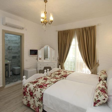 Alya Mou Butik Hotel Çeşme Esterno foto