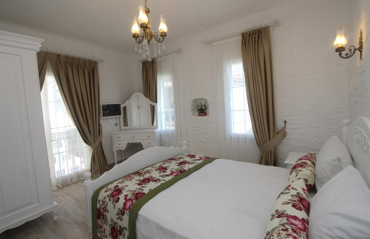 Alya Mou Butik Hotel Çeşme Esterno foto