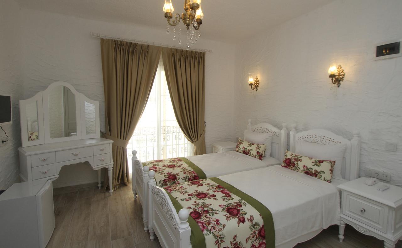 Alya Mou Butik Hotel Çeşme Esterno foto