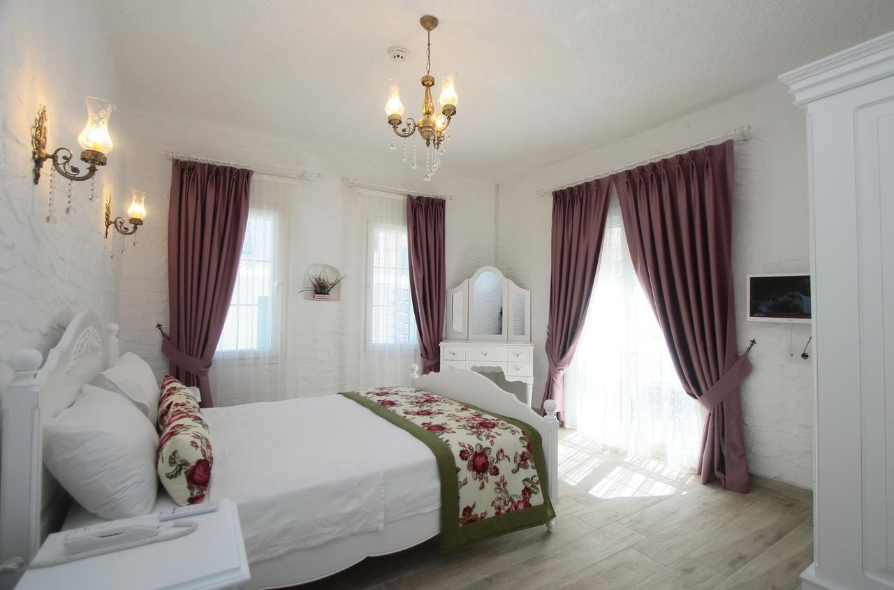 Alya Mou Butik Hotel Çeşme Esterno foto